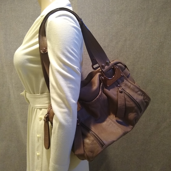 B. Makowsky purse - Picture 1 of 9